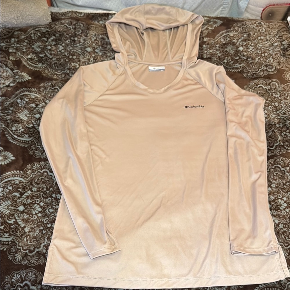 Columbia Beige Hooded Long Sleeve Shirt